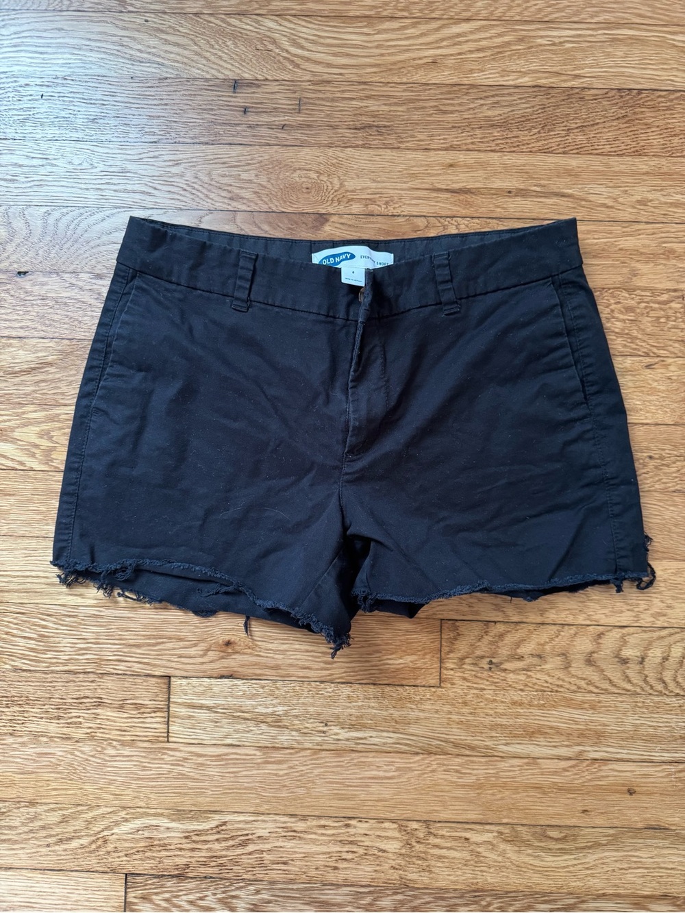 Old Navy Black Frayed Hem Women's Shorts, Size 6
